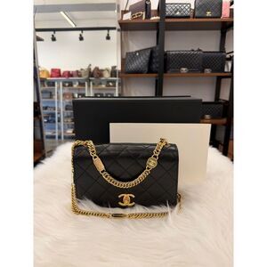 Quilted Flap Mini Chain Bag Lambskin